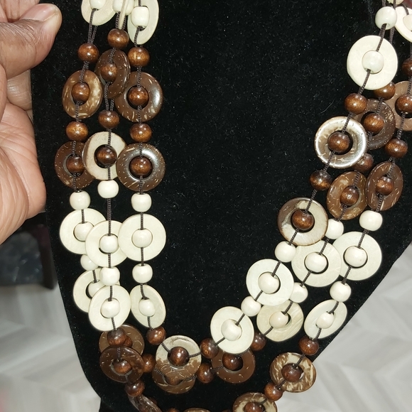 💢SOLD💢Beaded beauty...handmade from coconut shell - Picture 6 of 9